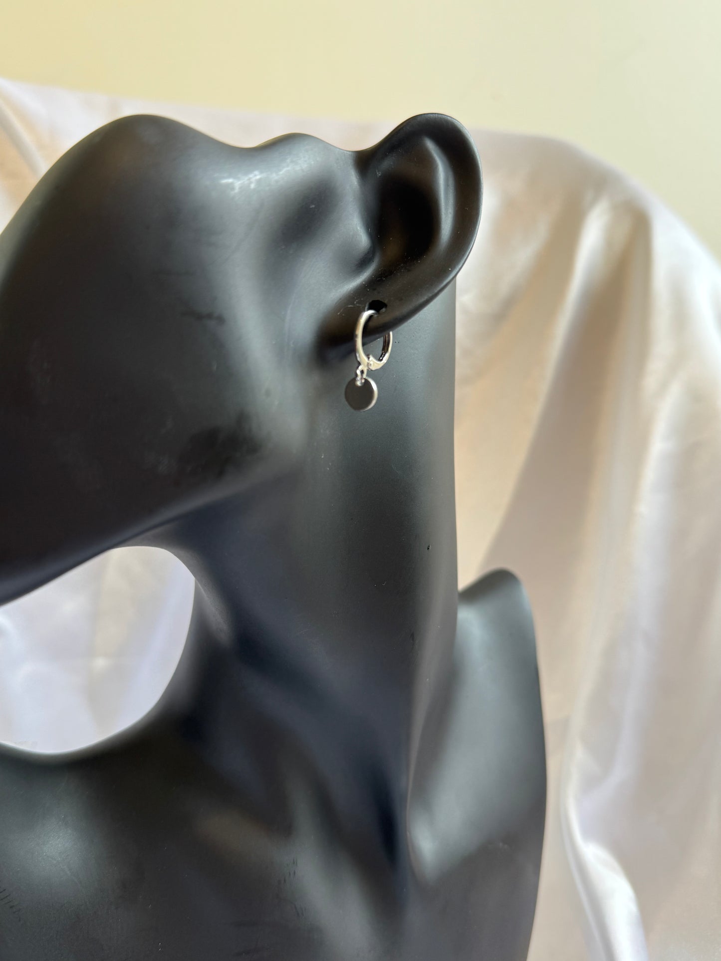 Silver Cirlce huggie earrings